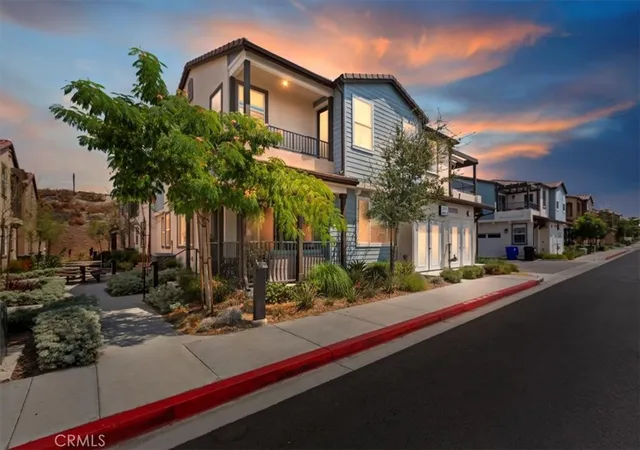 Condominium at 15210 Horizon St #2, Fontana, CA 92336 | MLS# CV25175955 | | Sold on 2025-10-27
