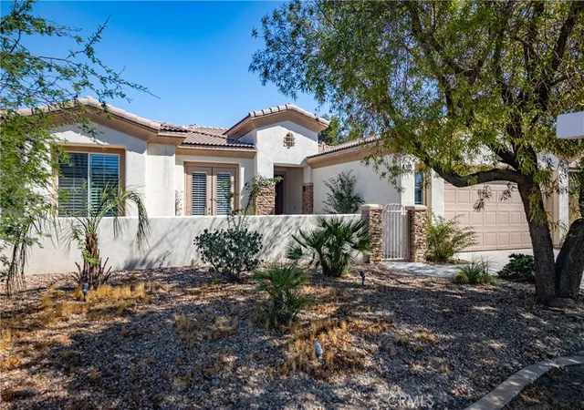 Photo 3 of Single family home for sale at 74064 Chinook Cir, Palm Desert, CA 92211 | MLS# IG25178092 | Listing updated on 2026-10-01