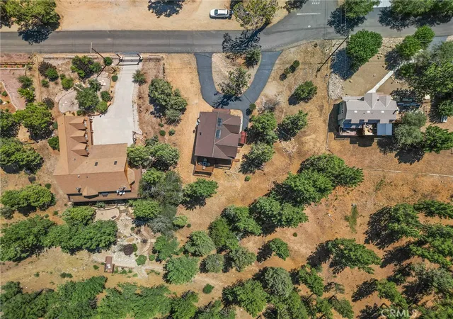 43rd image of 298 Dixie Lee Ln, Sugarloaf, CA 92386 | MLS# IG25178570