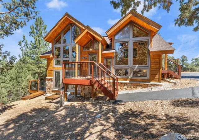 4th image of 298 Dixie Lee Ln, Sugarloaf, CA 92386 | MLS# IG25178570