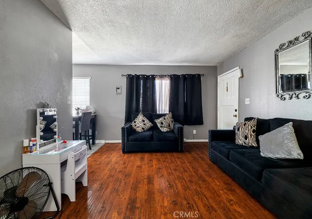 Photo 3 of Sale Pending at 115 S Fresno St, Los Angeles, CA 90063 | MLS# SR25175098 | Listing updated on 2026-09-30