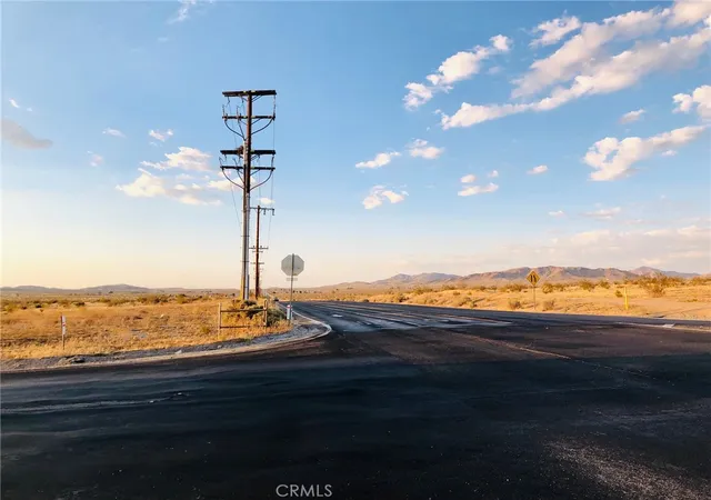 31st image of 47230212 S Of Johnson Rd, Apple Valley, CA 92307 | MLS# HD25179395