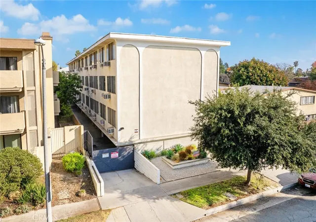 1st image of 160 S Michigan Ave, Pasadena, CA 91106 | MLS# AR25178432