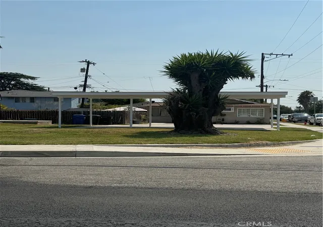 3rd image of 13108 Brock Ave, Paramount, CA 90723 | MLS# PW25179860