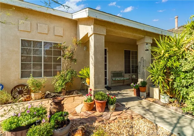 Homes for sale in Rosamond, CA | 1016 Armstrong Ave, Rosamond, CA 93560 | MLS# SR25180126