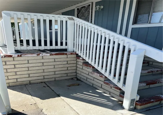 2nd image of 220 Elk St #118, Hemet, CA 92543 | MLS# SW25180403