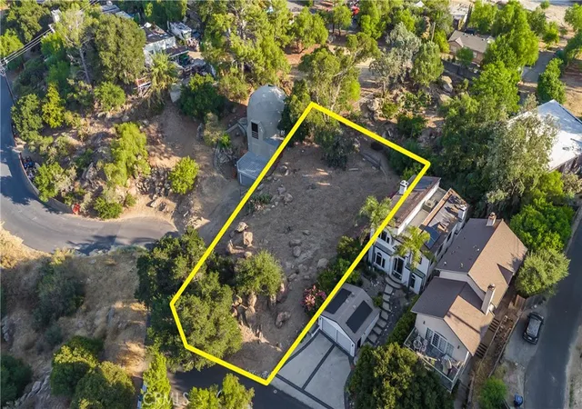 2nd image of 0 Mayan Dr, Chatsworth, CA 91311 | MLS# SR25180413
