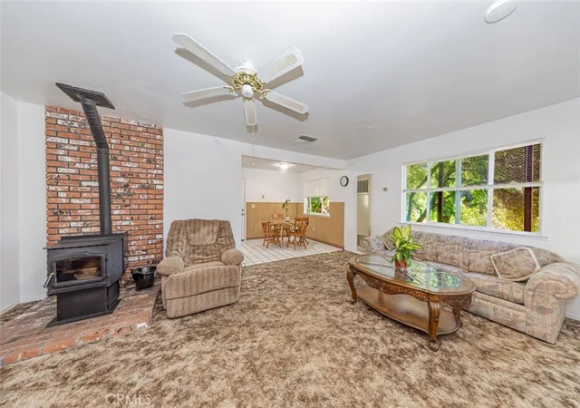 4th image of 38601 Bon Veu Cir, Oakhurst, CA 93644 | MLS# FR25180644