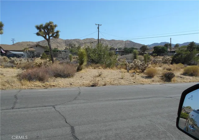 4th image of 987 Juarez Dr, Yucca Valley, CA 92284 | MLS# JT25181144