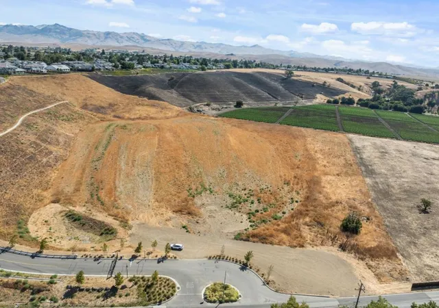 1st image of 4821 Southside Rd, Hollister, CA 95023 | MLS# ML82017746