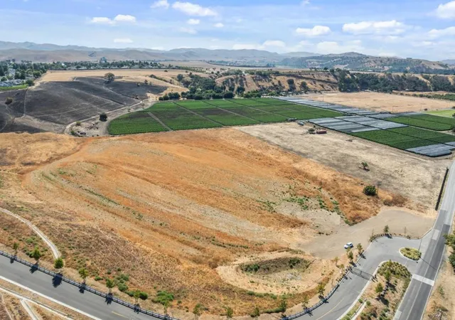 9th image of 4821 Southside Rd, Hollister, CA 95023 | MLS# ML82017746