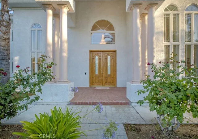 Photo 3 of Mansion for sale at 44273 French Cir, Hemet, CA 92544 | MLS# SW25178931 | Listing updated on 2026-09-29