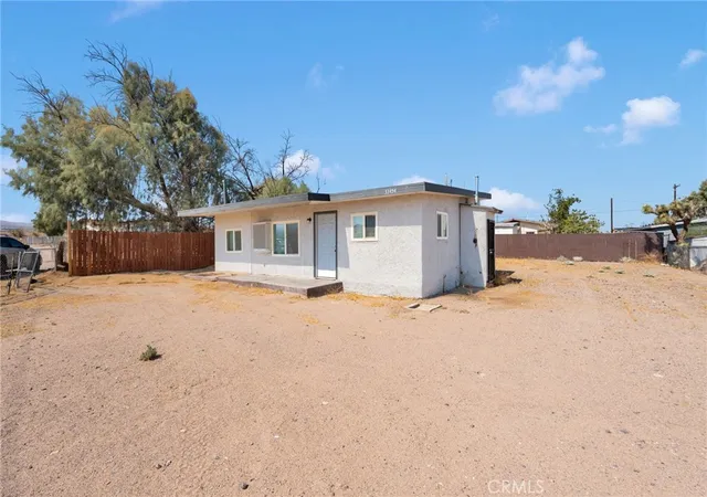 Homes for sale in Daggett, CA | 33454 Hampton Way, Daggett, CA 92327 | MLS# HD25181683