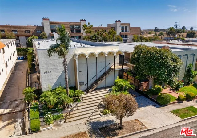 1st image of 8346 Manitoba St #11, Playa Del Rey, CA 90293 | MLS# 25575709