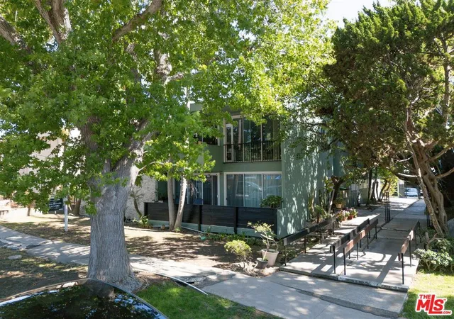2nd image of 7736 Paseo Del Rey #7, Playa Del Rey, CA 90293 | MLS# 25577559