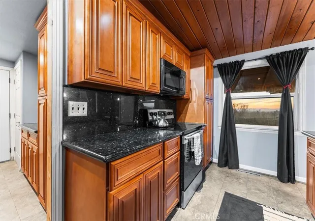 Homes for sale in Oroville, CA | 126 Ridgeview Ln, Oroville, CA 95966 | MLS# OR25182260