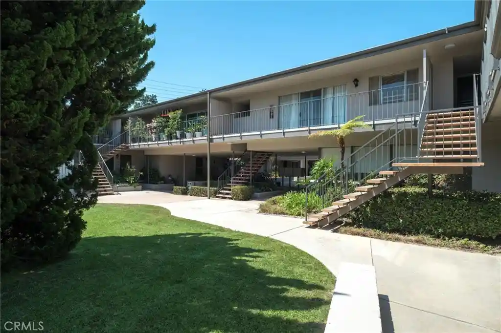 Condo for sale at 2940 W Carson St #213, Torrance, CA 90503 | MLS# PV25180957