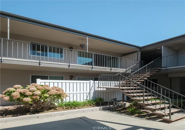 Photo 2 of Condo for sale at 2940 W Carson St #213, Torrance, CA 90503 | MLS# PV25180957 | Listing updated on 2026-09-16