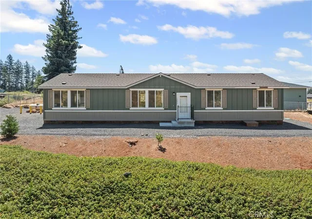 1st image of 13872 S Park Dr, Magalia, CA 95954 | MLS# SN25182257