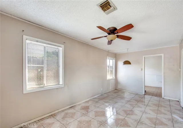5th image of 1802 W 153Rd St E, Compton, CA 90220 | MLS# SR25174992