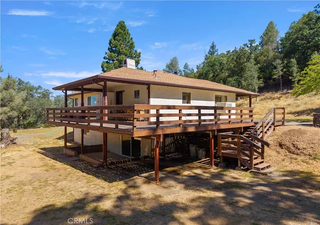 Photo 4 of Sale Pending at 8734 Sulphur Crk Rd, Middletown, CA 95461 | MLS# LC25136489 | Listing updated on 2026-10-02