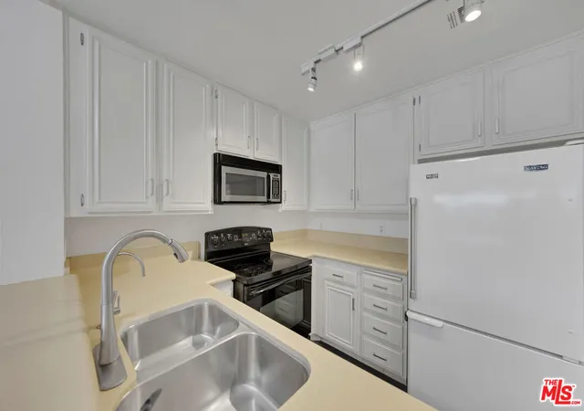 5th image of 121 S Hope St #429, Los Angeles, CA 90012 | MLS# 25576723