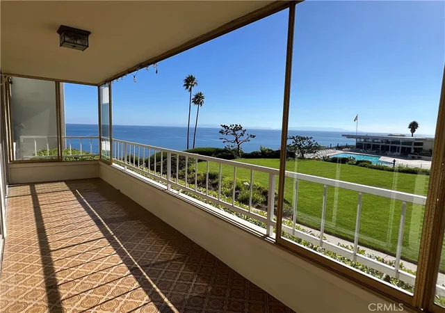 Photo 4 of Condo for sale at 32759 Seagate Dr #108, Rancho Palos Verdes, CA 90275 | MLS# PV25177388 | Listing updated on 2026-10-06
