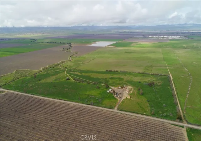 4th image of 41605 Sutter Ave, Coalinga, CA 93210 | MLS# FR25183598