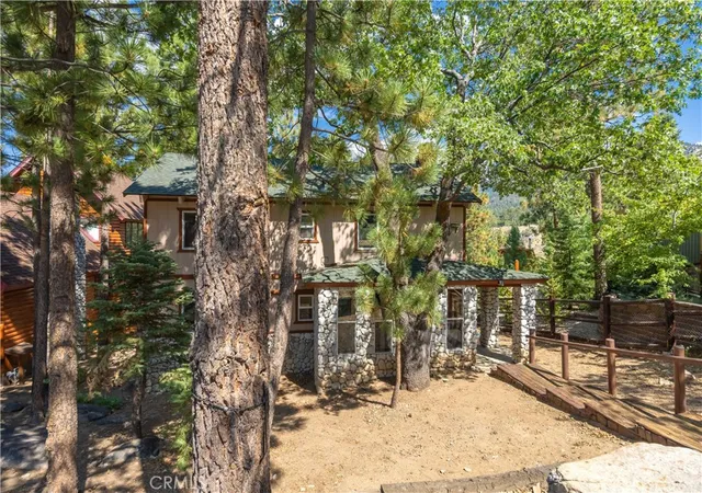 Photo 1 of Single family home for sale at 1217 Aspen Dr, Big Bear Lake, CA 92315 | MLS# IG25168546 | Listing updated on 2025-11-07