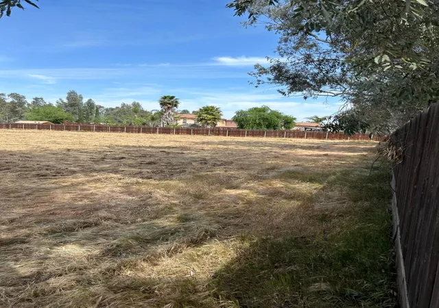 1st image of 0 Fargo Ave, Hanford, CA 93230 | MLS# ML82018144