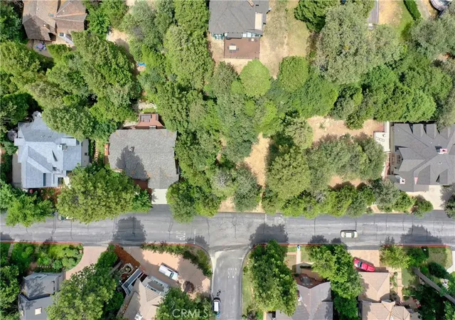 Photo 4 of Land for sale at 27513 Meadow Bay Dr, Lake Arrowhead, CA 92352 | MLS# IG25184875 | Listing updated on 2026-05-11