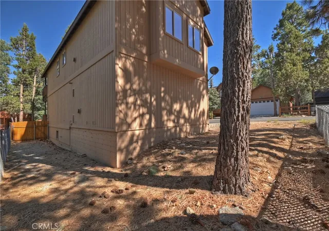 35th image of 284 Leonard Ln, Sugarloaf, CA 92386 | MLS# IG25183102