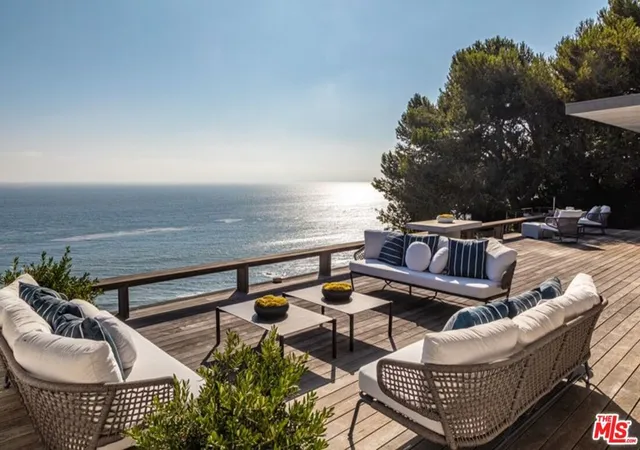 Homes for sale in Malibu, CA | 32554 Pacific Coast Hwy, Malibu, CA 90265 | MLS# 25580069