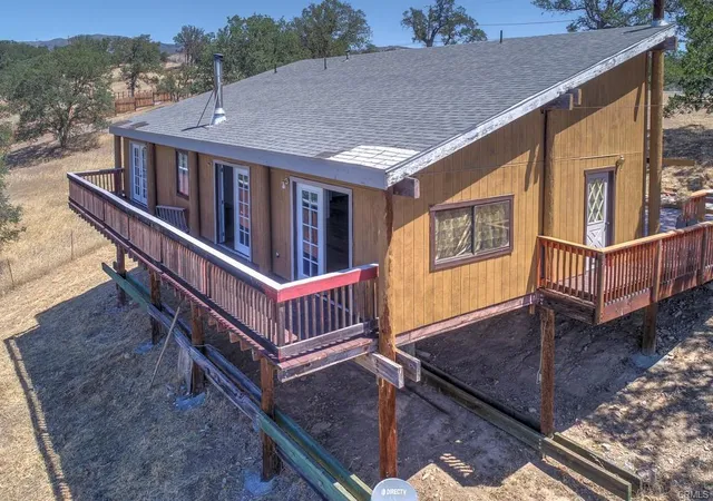 Homes for sale in Clearlake Oaks, CA | 2399 Indian Hill Rd, Clearlake Oaks, CA 95423 | MLS# ML82018468