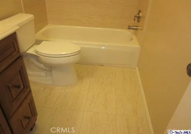 16th image of 9542 Via Venezia, Burbank, CA 91504 | MLS# GD25186680