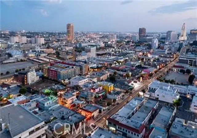 2nd image of 700 Lookout Dr, Los Angeles, CA 90012 | MLS# SR25186872