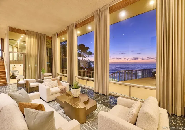 2nd image of 1920 Spindrift Dr, La Jolla, CA 92037 | MLS# 250036694SD