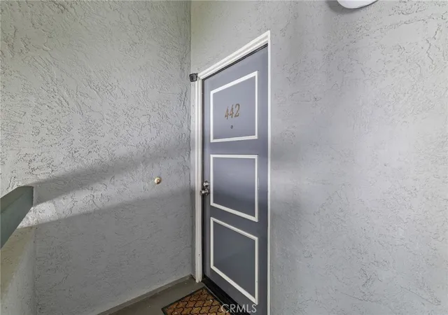 2nd image of 26750 Claudette St #442, Canyon Country, CA 91351 | MLS# SR25187359