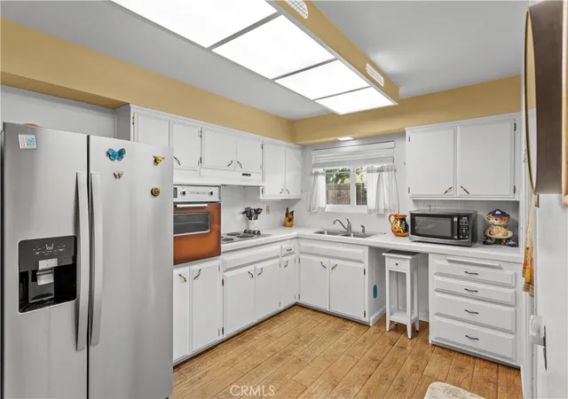 3rd image of 504 Pebble Beach Dr, Bakersfield, CA 93309 | MLS# NS25187873