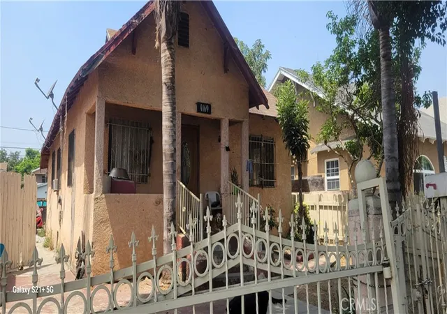 Photo 3 of House for sale at 4169 Dorsey St, Los Angeles, CA 90011 | MLS# PW25188149 | Listing updated on 2026-10-04