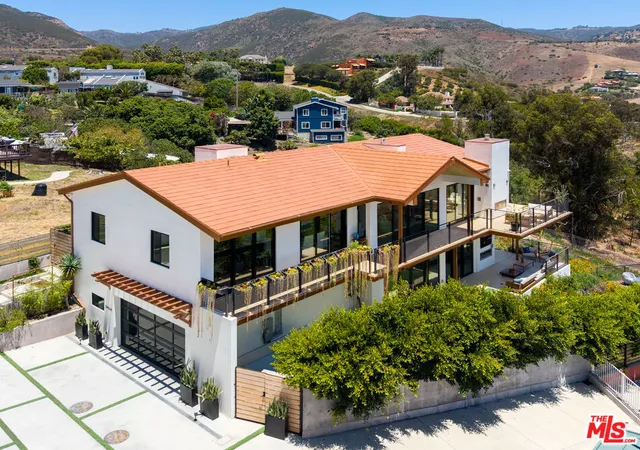 Homes for sale in Malibu, CA | 5904 Kanan Dume Rd, Malibu, CA 90265 | MLS# 25580947