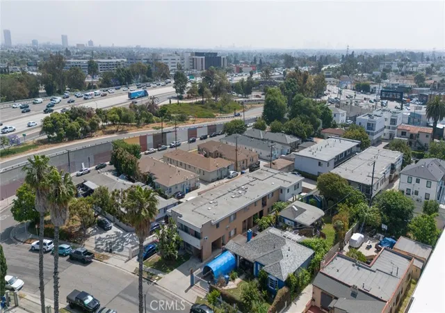 Photo 3 of House for sale at 2614 S Garth Ave, Los Angeles, CA 90034 | MLS# PW25188553 | Listing updated on 2026-10-02