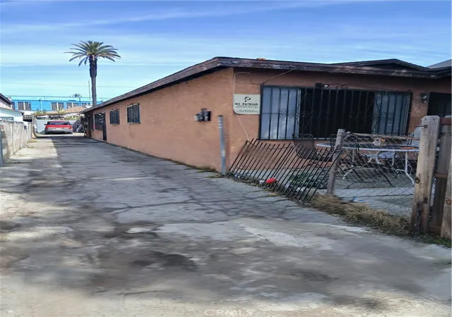 Homes for sale in Los Angeles, CA | 1549 E33 St, Los Angeles, CA 90011 | MLS# DW25188617