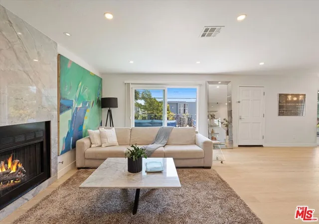 Homes for sale in Santa Monica, CA | 737 Pier Ave, Santa Monica, CA 90405