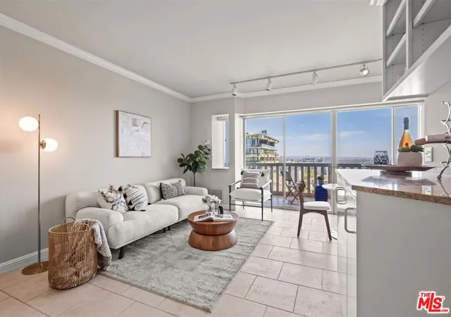 1st image of 999 N Doheny Dr #806, West Hollywood, CA 90069 | MLS# 25582115