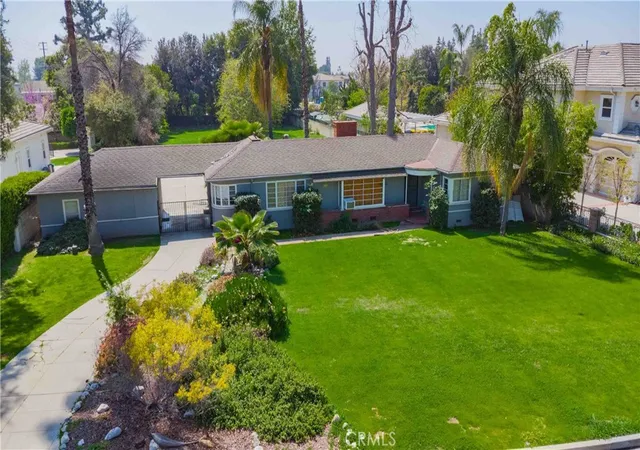 3rd image of 212 W Las Flores Ave, Arcadia, CA 91007 | MLS# AR25190560