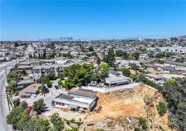 Photo 2 of Land for sale at 114 N Bonnie Beach Pl, Los Angeles, CA 90063 | MLS# CV25190159 | Listing updated on 2026-06-17