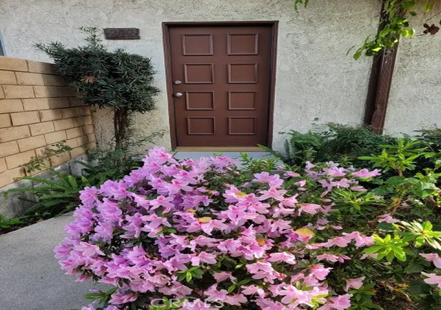 3rd image of 9039 Van Nuys Blvd #202, Panorama City, CA 91402 | MLS# PW25191014