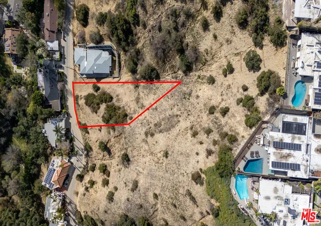 3rd image of 3573 Camino De La Cumbre, Sherman Oaks, CA 91423 | MLS# 25581883