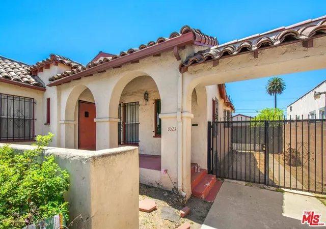 2nd image of 9023 S Halldale Ave, Los Angeles, CA 90047 | MLS# 25583293